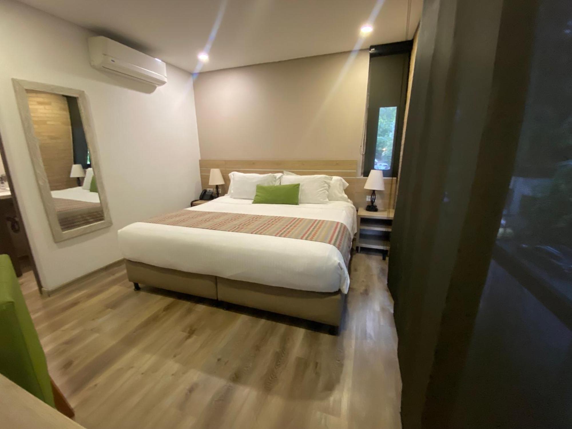 Ecohub Hotel Medellín Extérieur photo