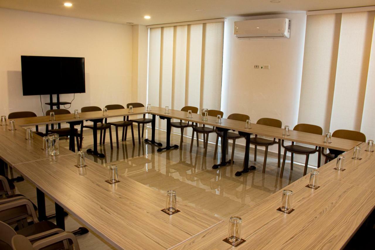 Ecohub Hotel Medellín Extérieur photo